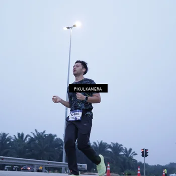 Runner Photo 7352508