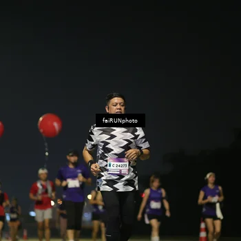 Runner Photo 7352535