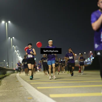 Runner Photo 7352543