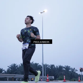 Runner Photo 7352547