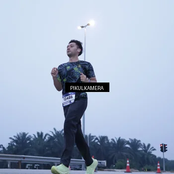Runner Photo 7352570