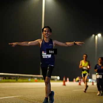 Runner Photo 7352576