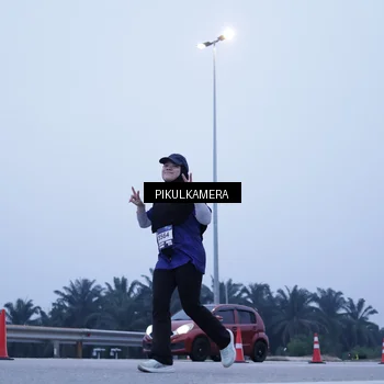 Runner Photo 7352608