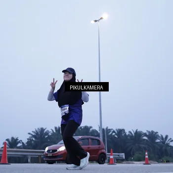Runner Photo 7352639