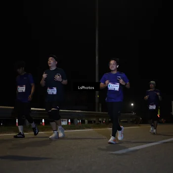 Runner Photo 7352643