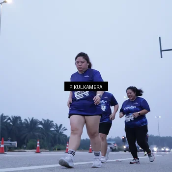 Runner Photo 7352658