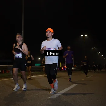 Runner Photo 7352672