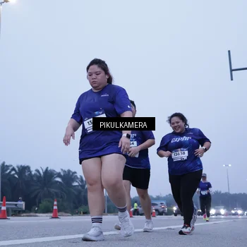 Runner Photo 7352692