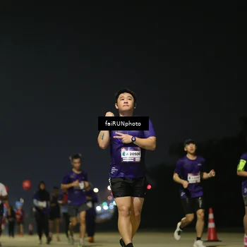 Runner Photo 7352813