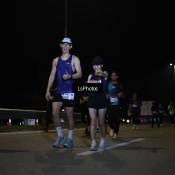 Runner Photo 7352843