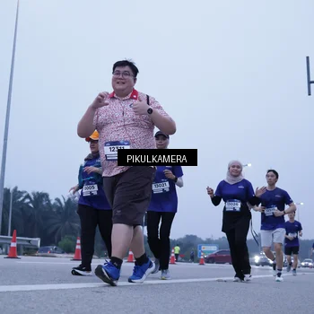 Runner Photo 7352863