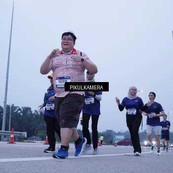 Runner Photo 7352864