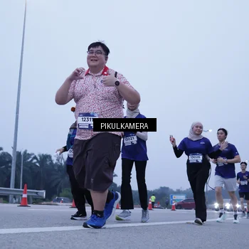 Runner Photo 7352866