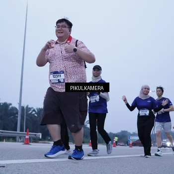 Runner Photo 7352890