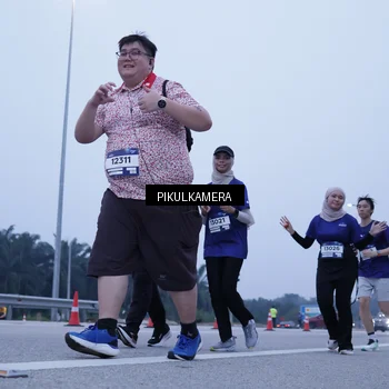 Runner Photo 7352891