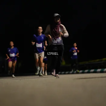 Runner Photo 7352898