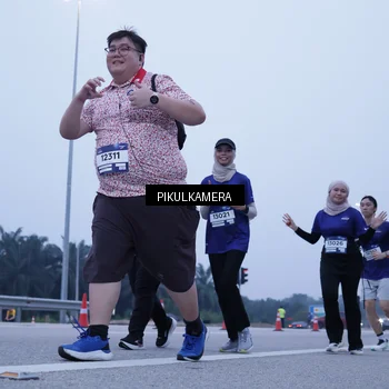 Runner Photo 7352905