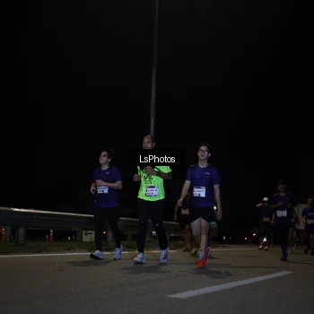 Runner Photo 7352906