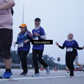 Runner Photo 7352917