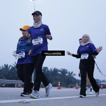 Runner Photo 7352924