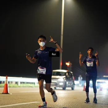 Runner Photo 7352955