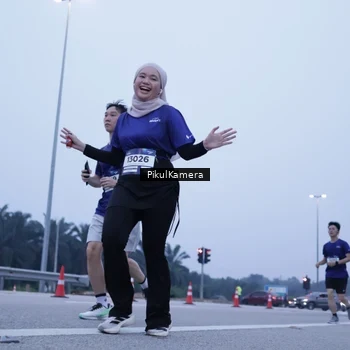 Runner Photo 7352978