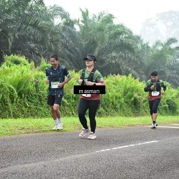 Runner Photo 7352996