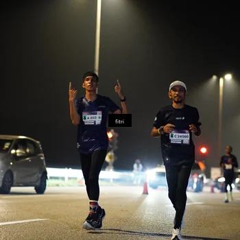 Runner Photo 7353003
