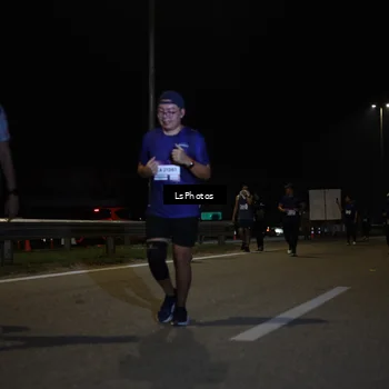 Runner Photo 7353008
