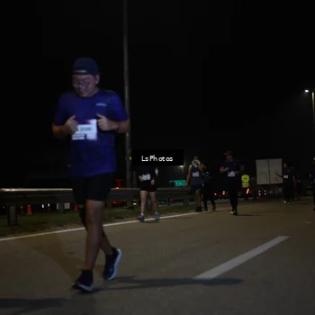 Runner Photo 7353020