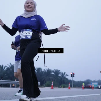 Runner Photo 7353055
