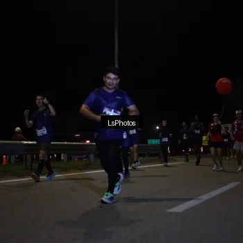 Runner Photo 7353070