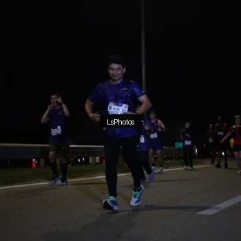 Runner Photo 7353071