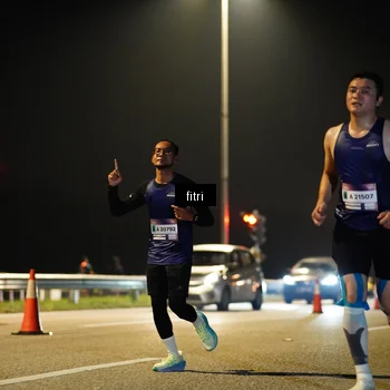 Runner Photo 7353073