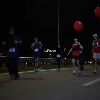 Runner Photo 7353083