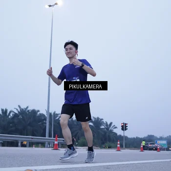 Runner Photo 7353096