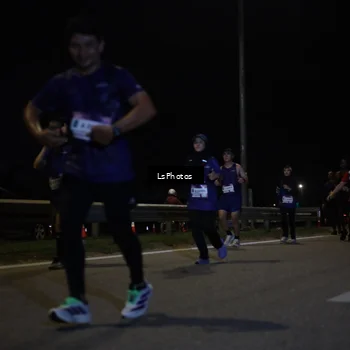 Runner Photo 7353111