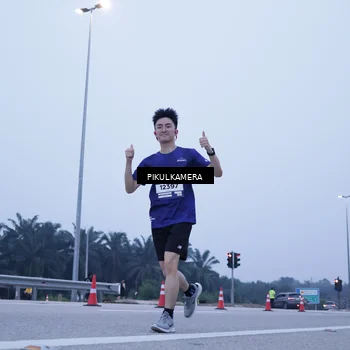 Runner Photo 7353118