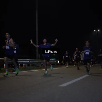 Runner Photo 7353119