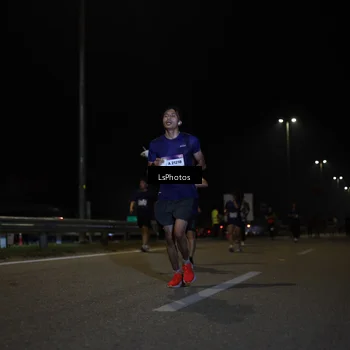 Runner Photo 7353143