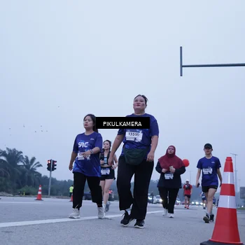 Runner Photo 7353153