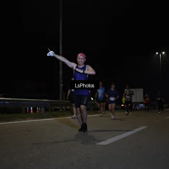 Runner Photo 7353170