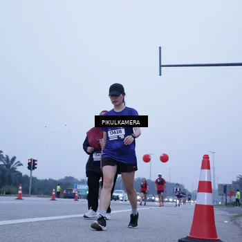 Runner Photo 7353176