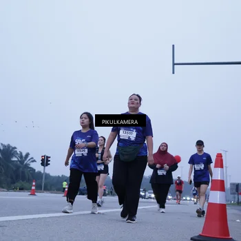 Runner Photo 7353195