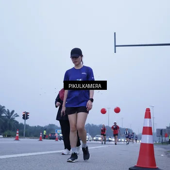 Runner Photo 7353201