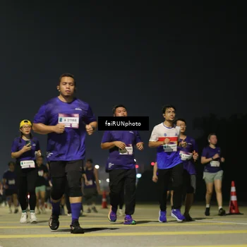 Runner Photo 7353293