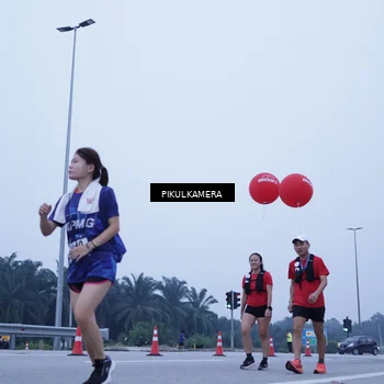 Runner Photo 7353343