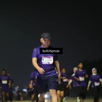 Runner Photo 7353435
