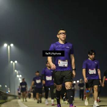 Runner Photo 7353460
