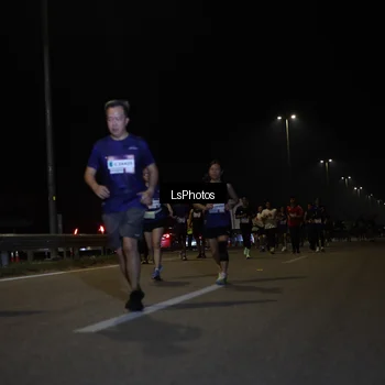 Runner Photo 7353500